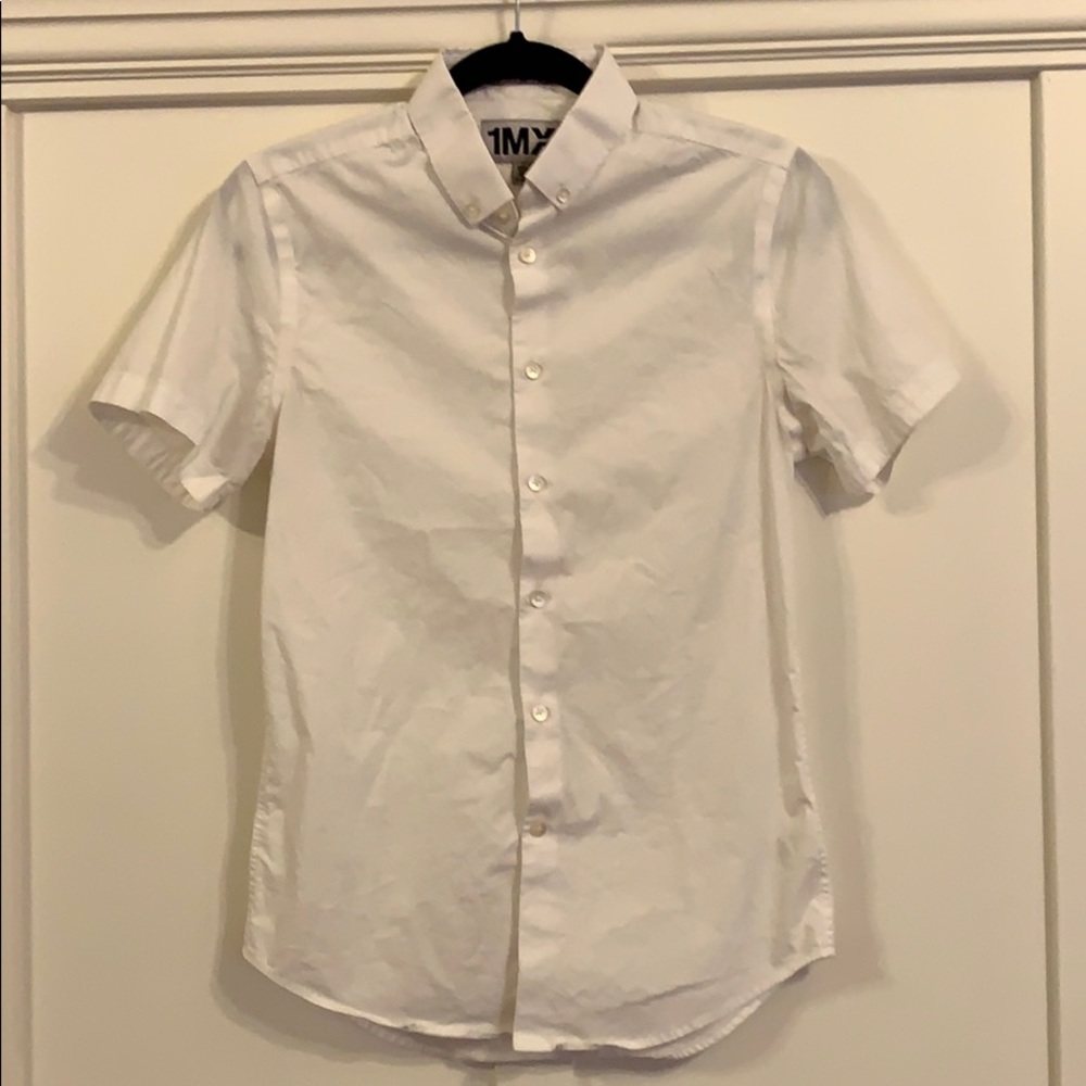 Express short sleeve button down